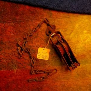 Small size vintage pulley with chain